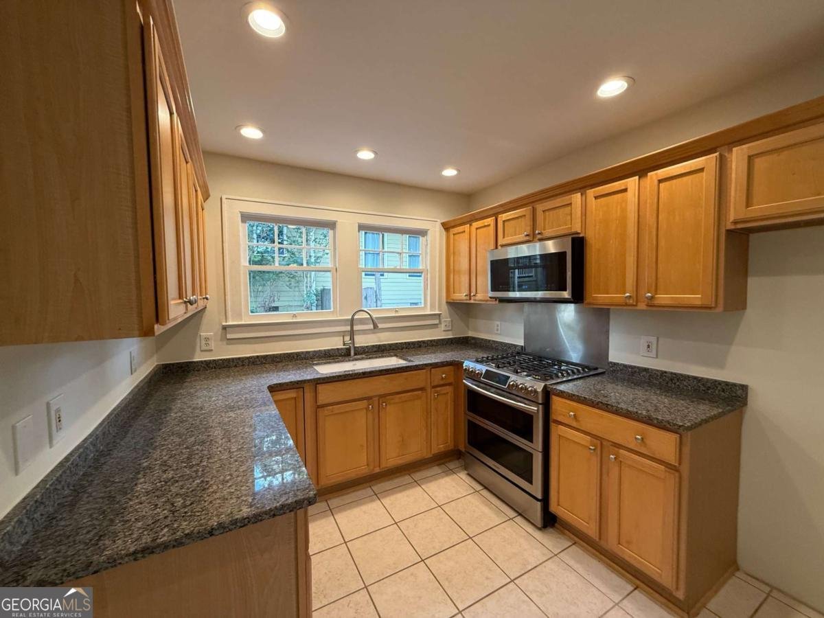 654 Clifton Road Atlanta - 16