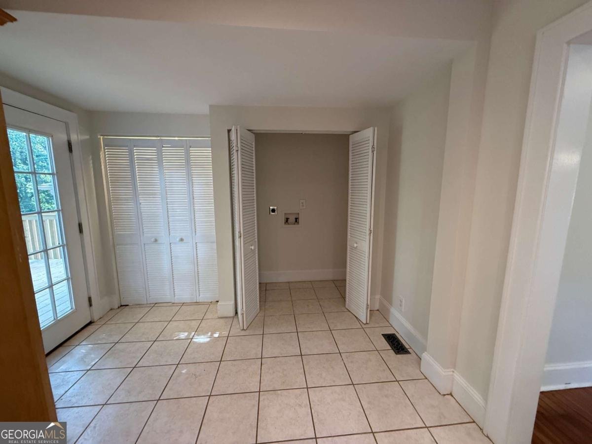 654 Clifton Road Atlanta - 21