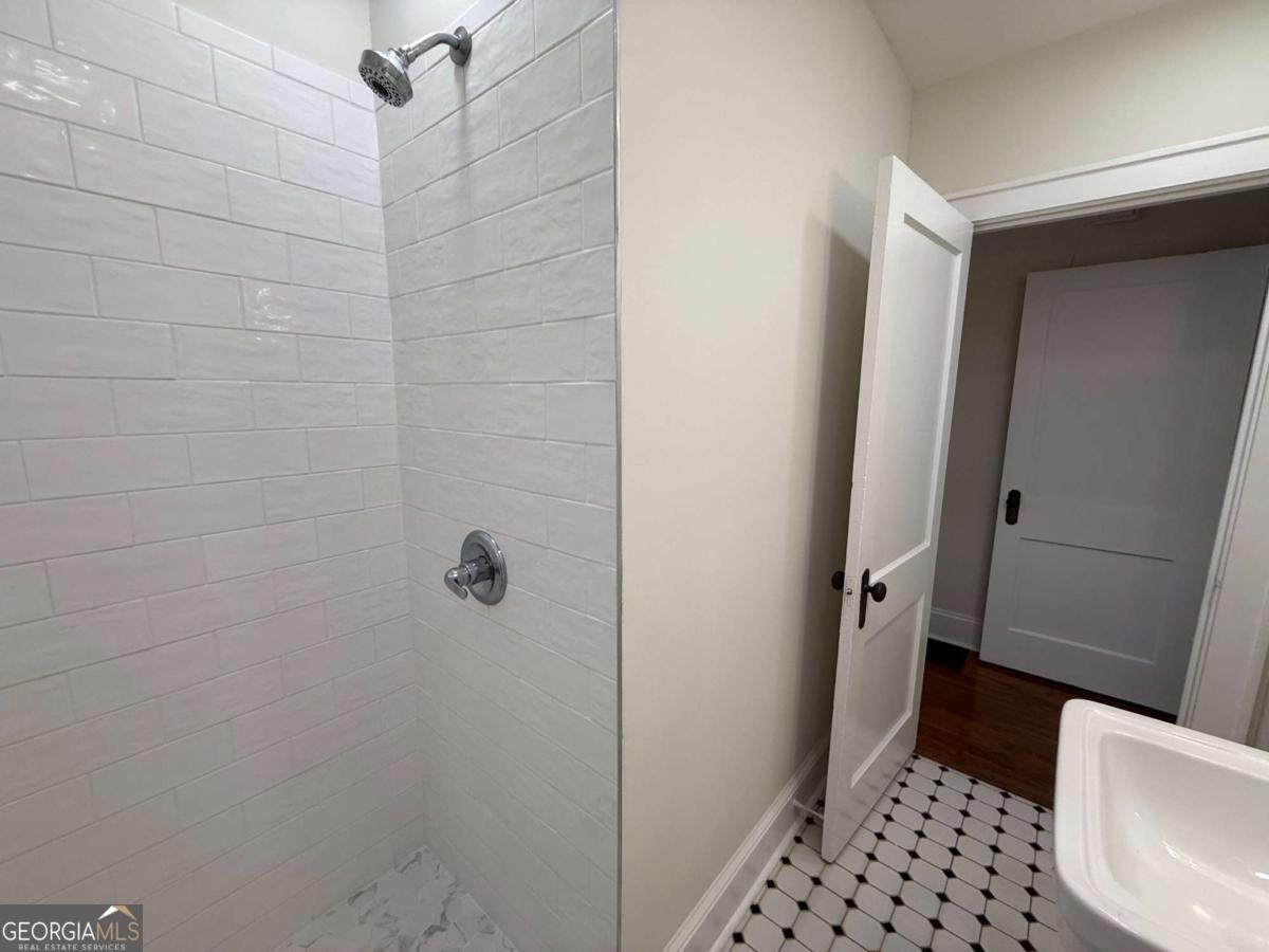 654 Clifton Road Atlanta - 25
