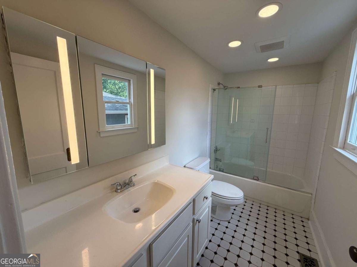 654 Clifton Road Atlanta - 28