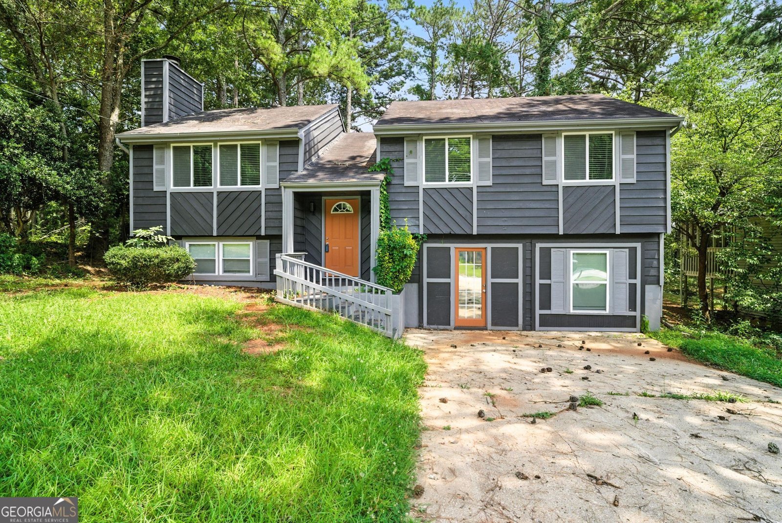 2106 Singer Way Lithonia - 1