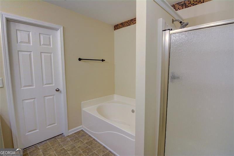 2189 Executive Duluth - 19