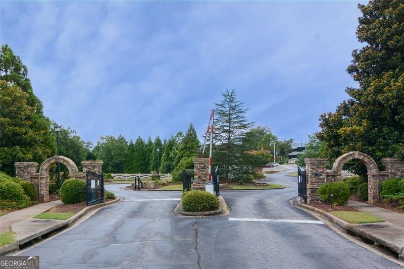2189 Executive Duluth - 9