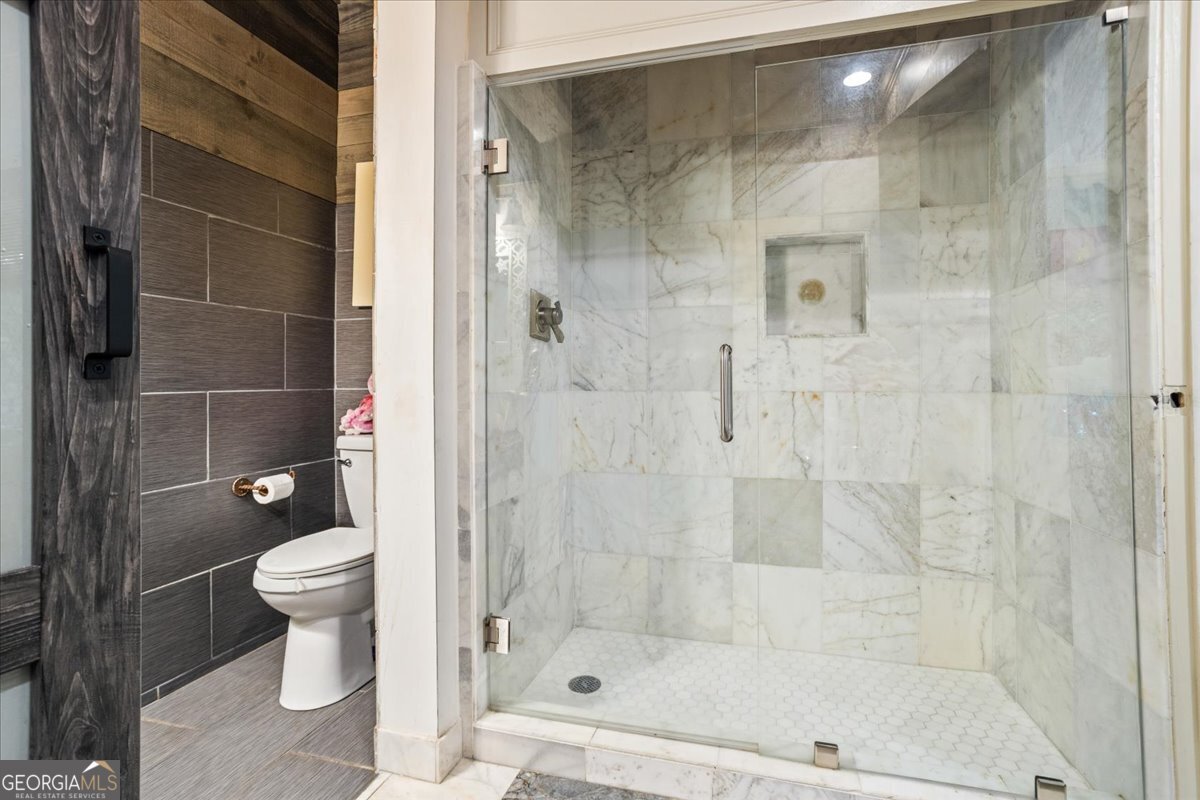 3000 CATHEDRAL Place Decatur - 17