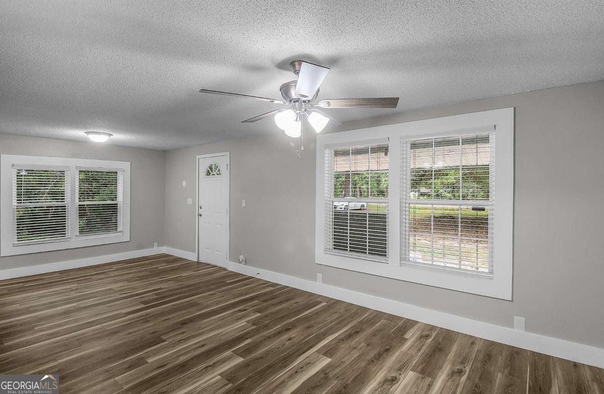123 2nd Avenue Midway - 6