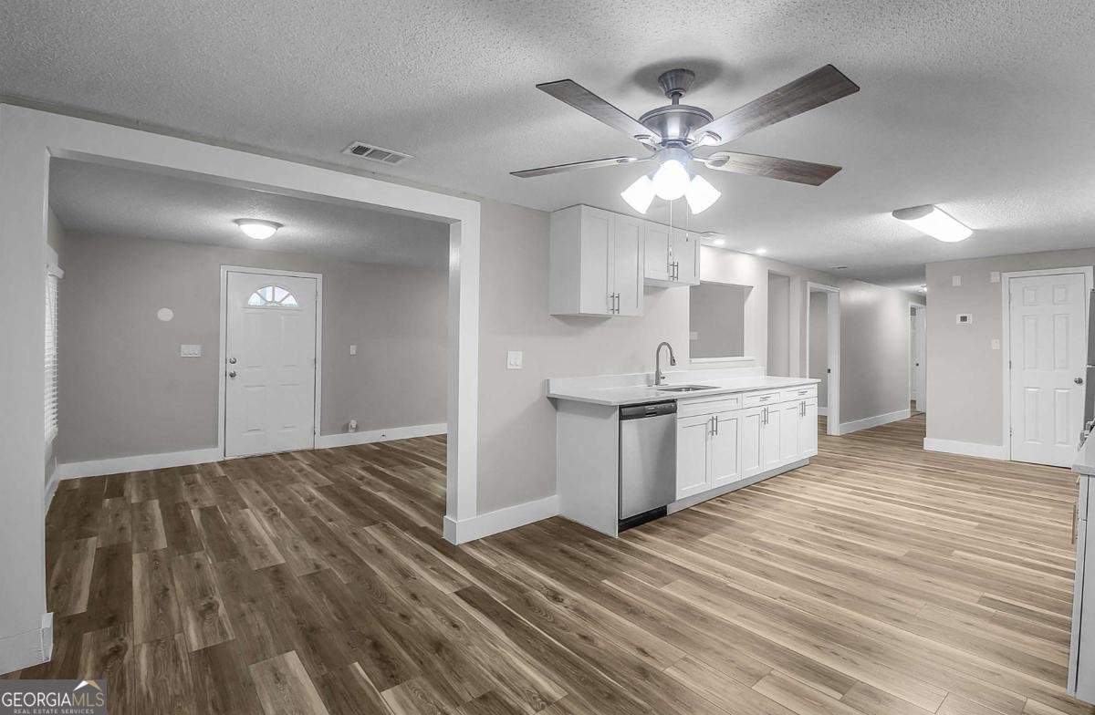 123 2nd Avenue Midway - 8