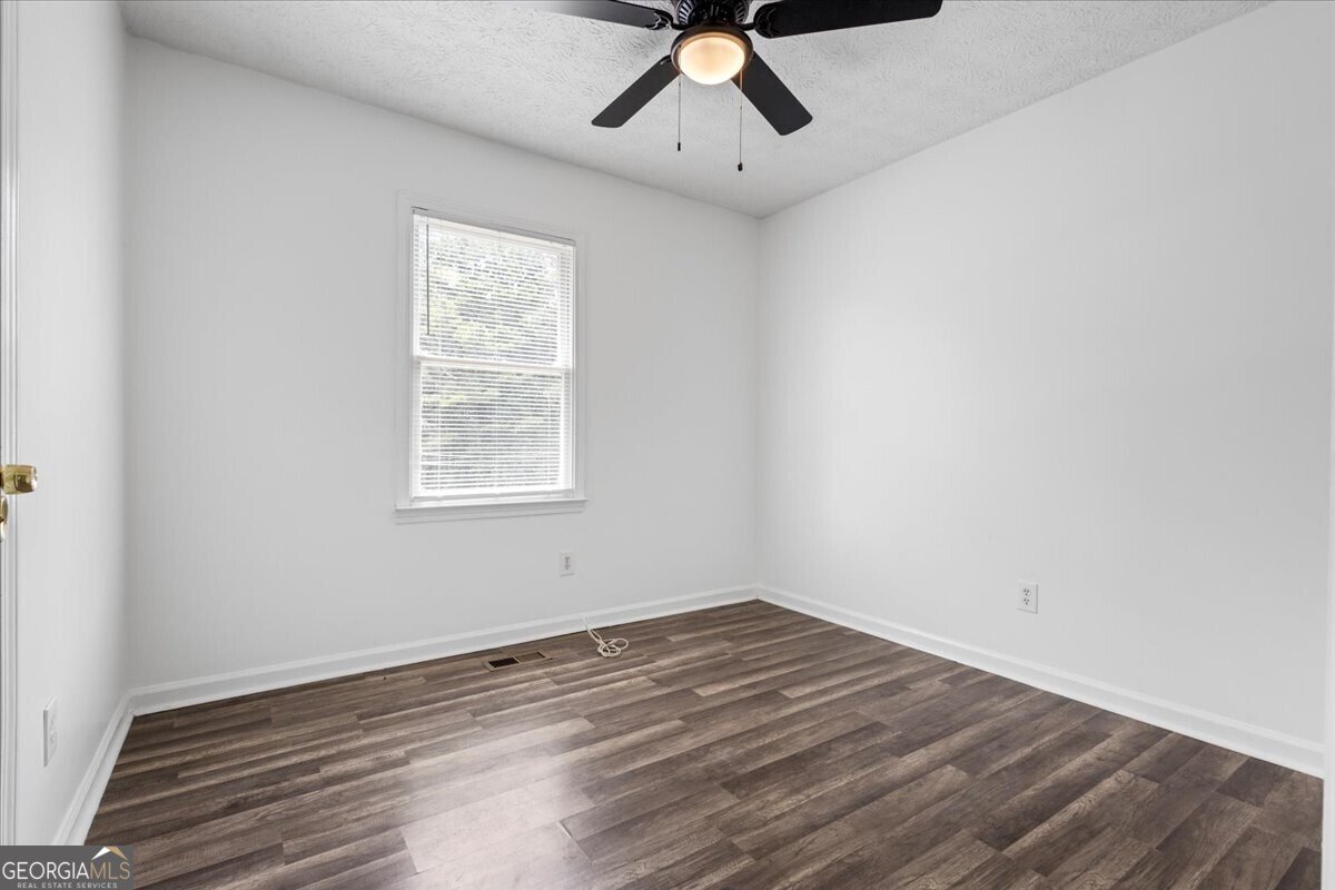 624 Silverthorne Circle Douglasville - 19