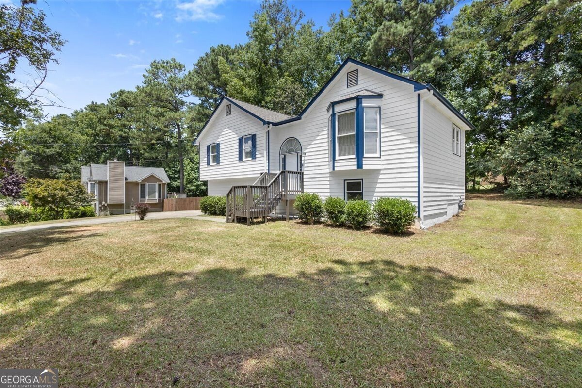 624 Silverthorne Circle Douglasville - 2