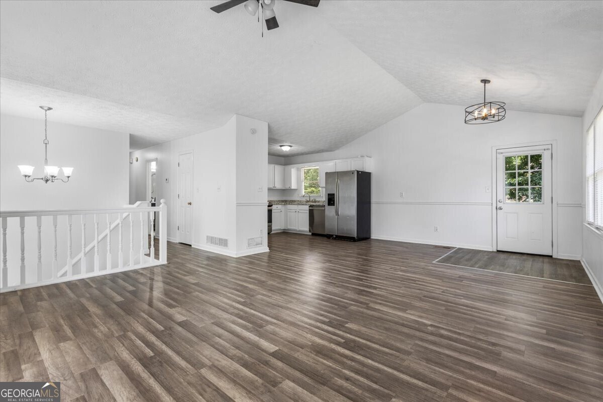 624 Silverthorne Circle Douglasville - 8
