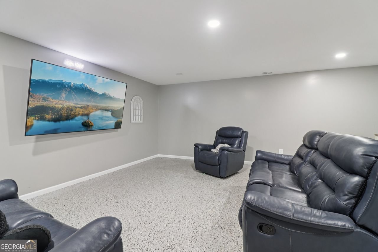 4665 RIVER HILL Circle Ellenwood - 21