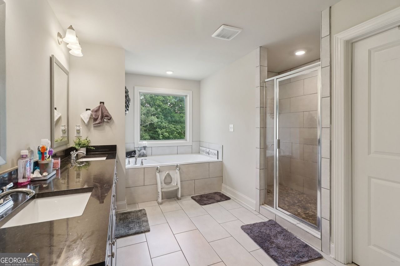 4665 RIVER HILL Circle Ellenwood - 25