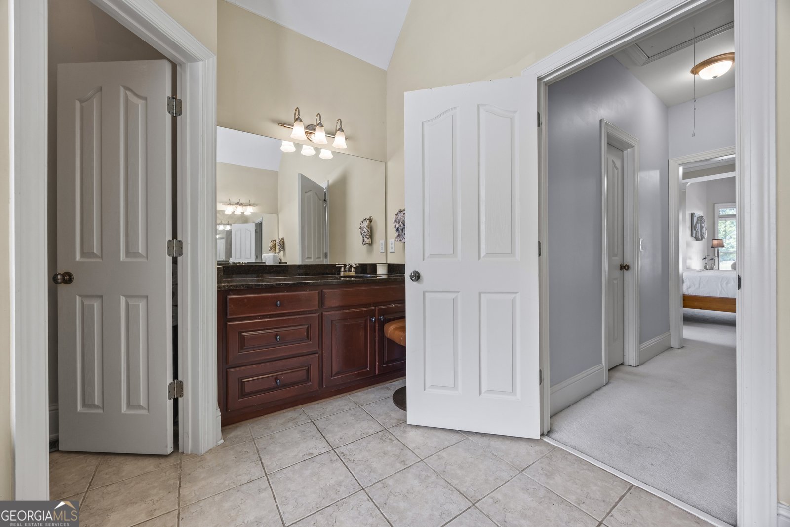 1030 Silver Thorne Drive Loganville - 37