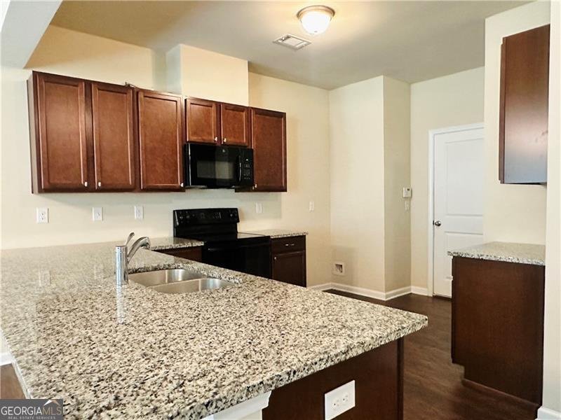 244 HIGHLAND POINTE Circle Dawsonville - 2