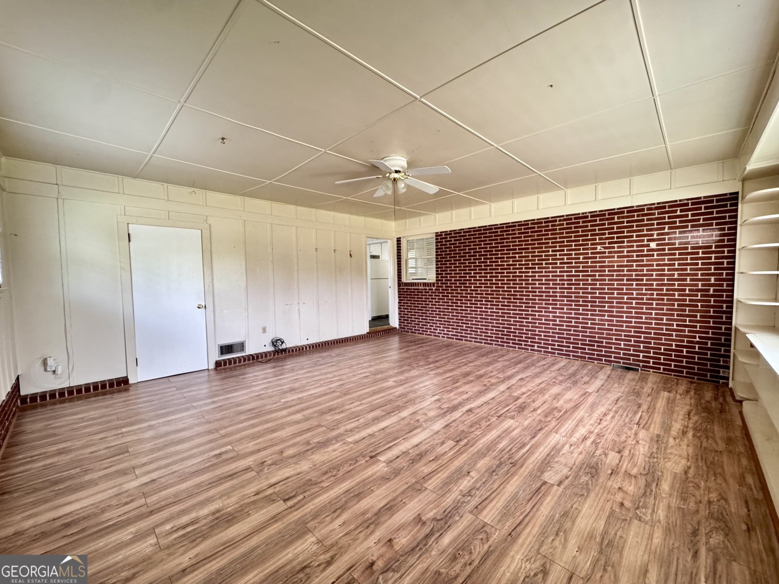 1201 Lakeview Drive Valdosta - 19