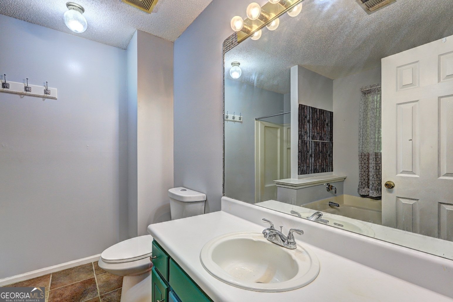 35 Hampton Oaks Drive Hampton - 6