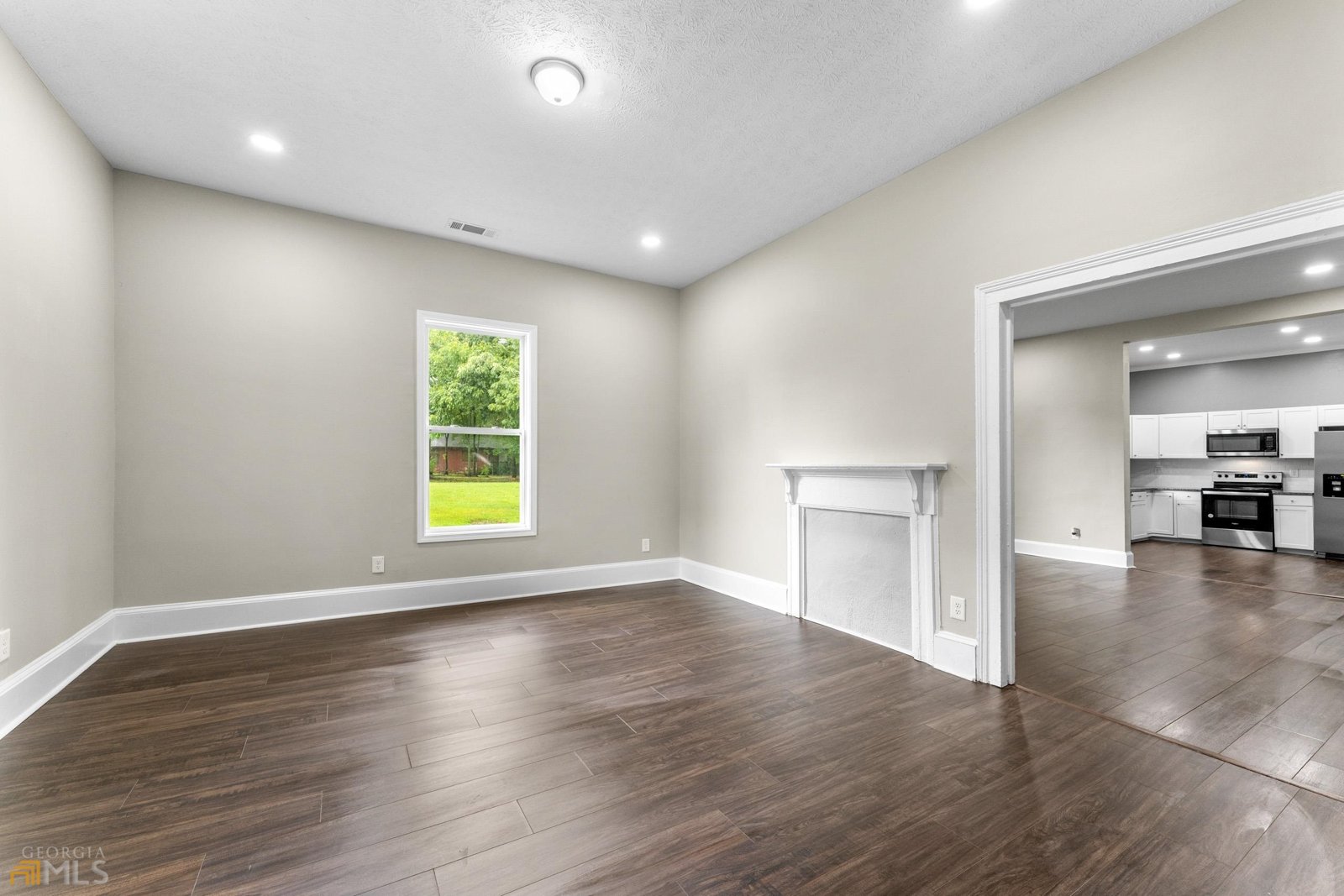 727 Broadway Street Griffin - 8