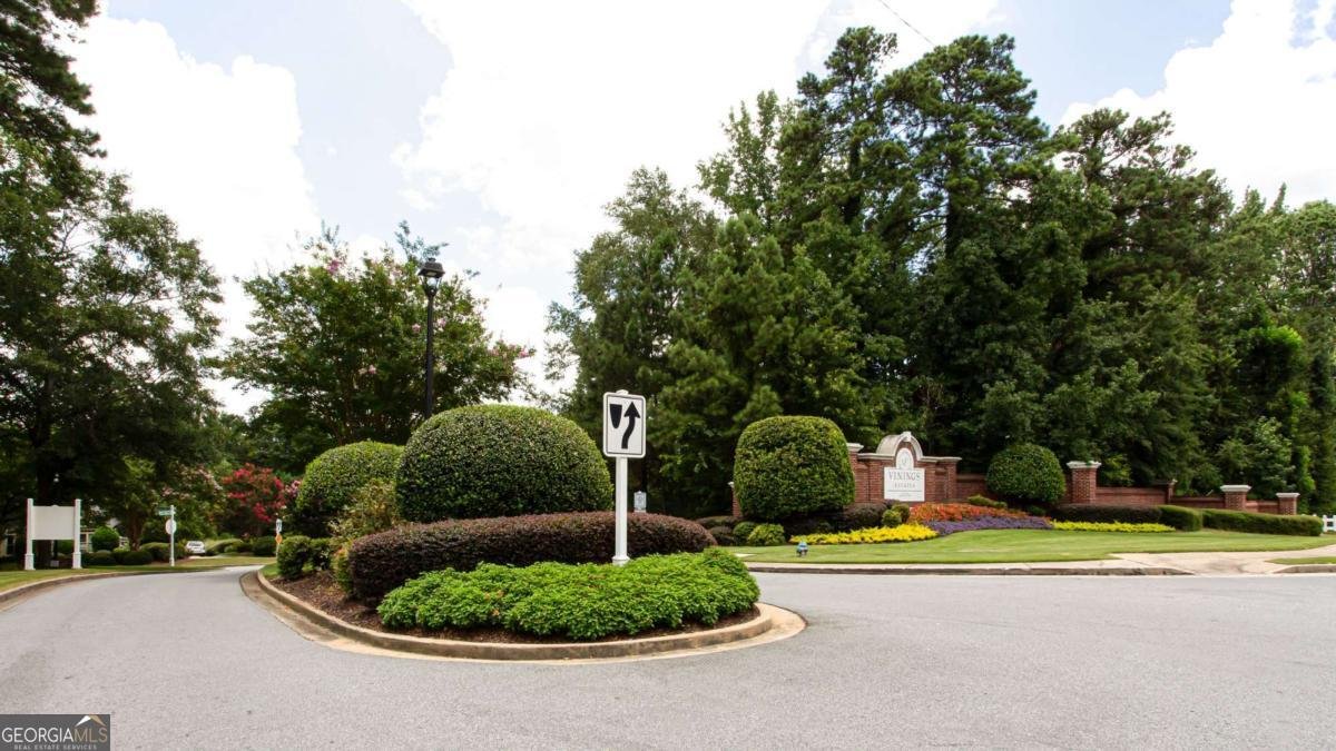 5123 Vinings Estates Way Mableton - 36