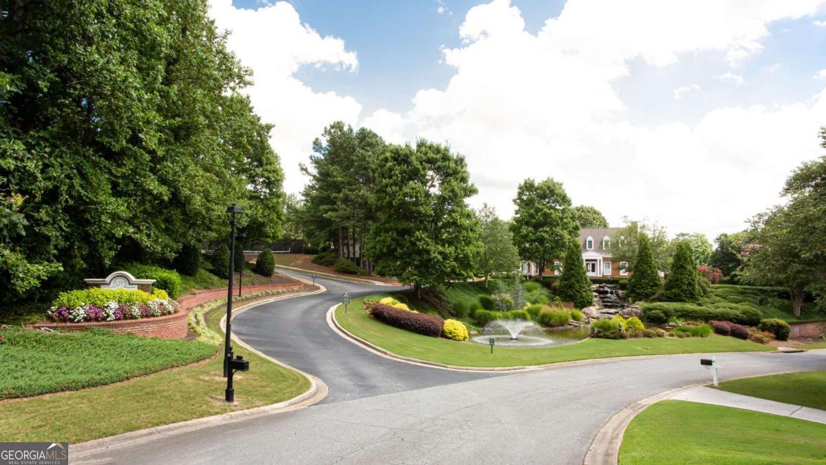 5123 Vinings Estates Way Mableton - 37