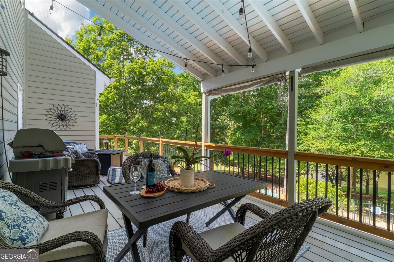 562 STILLWATERS Drive Marietta - 23