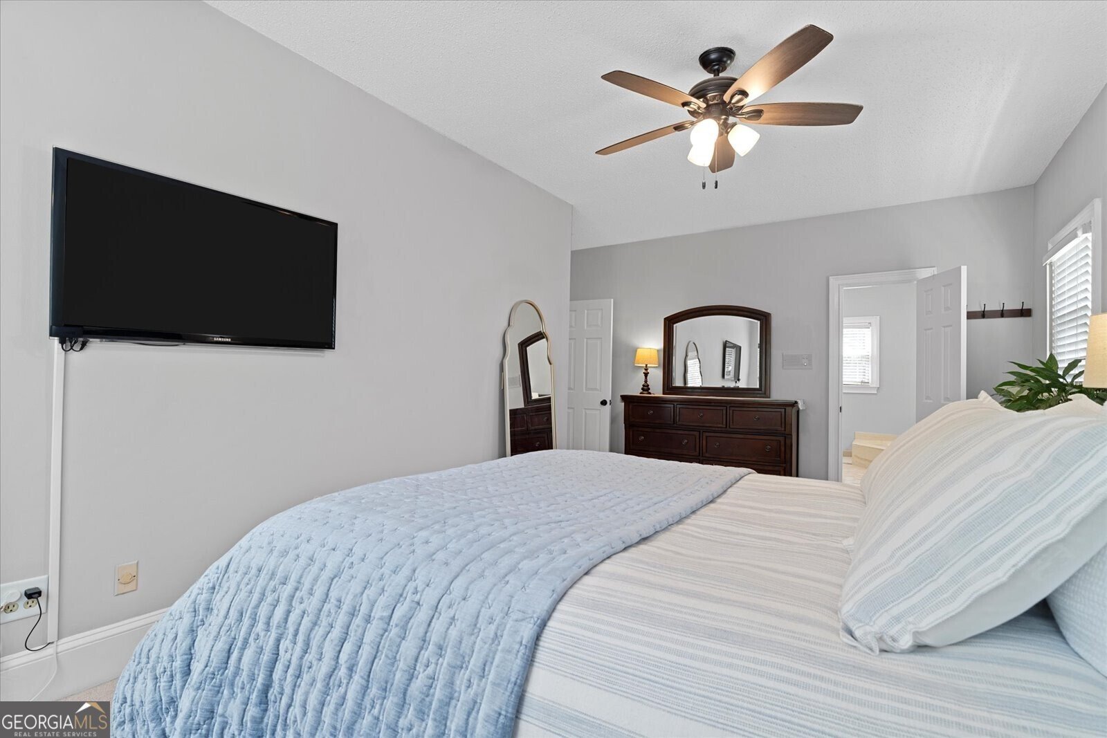 562 STILLWATERS Drive Marietta - 36