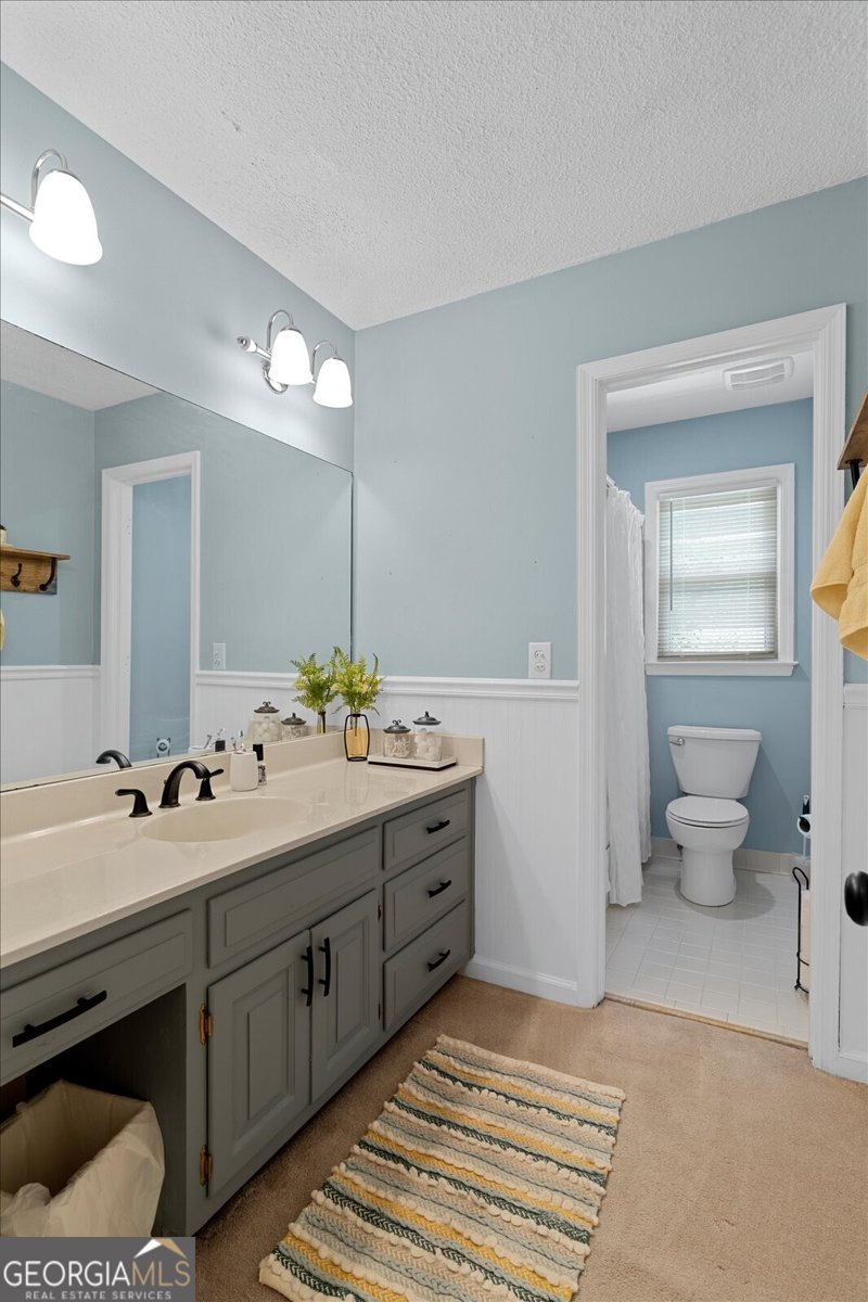 562 STILLWATERS Drive Marietta - 47