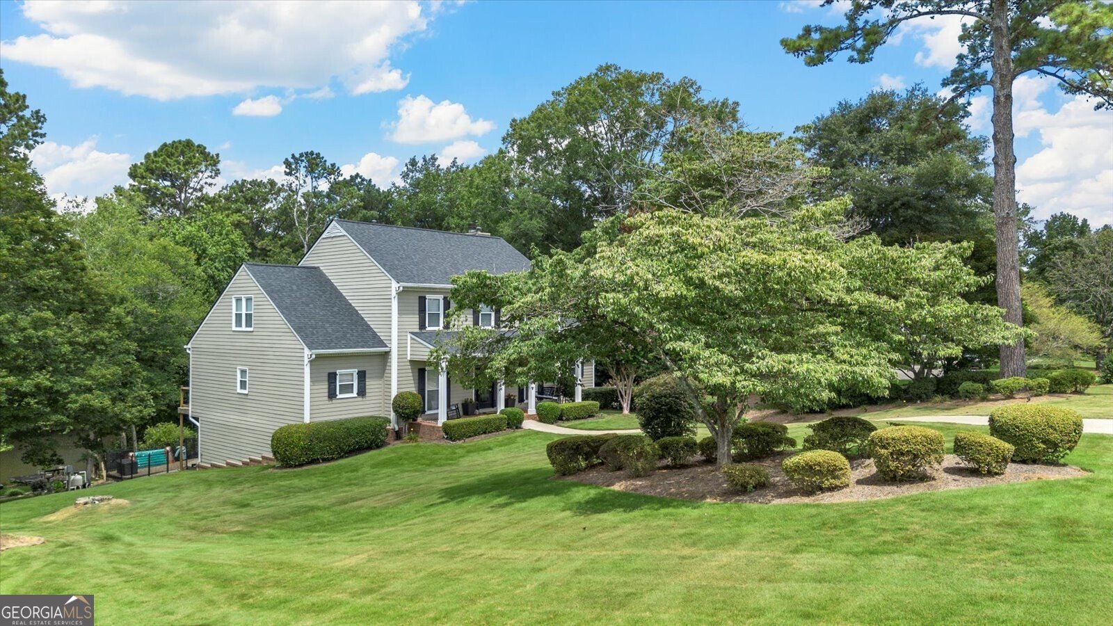 562 STILLWATERS Drive Marietta - 7