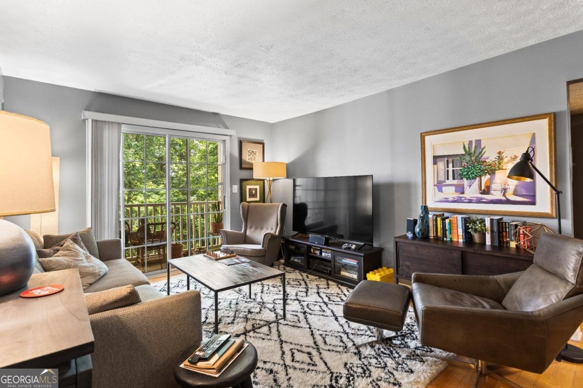 2955 Seven Pines Unit 202 Court Atlanta - 2