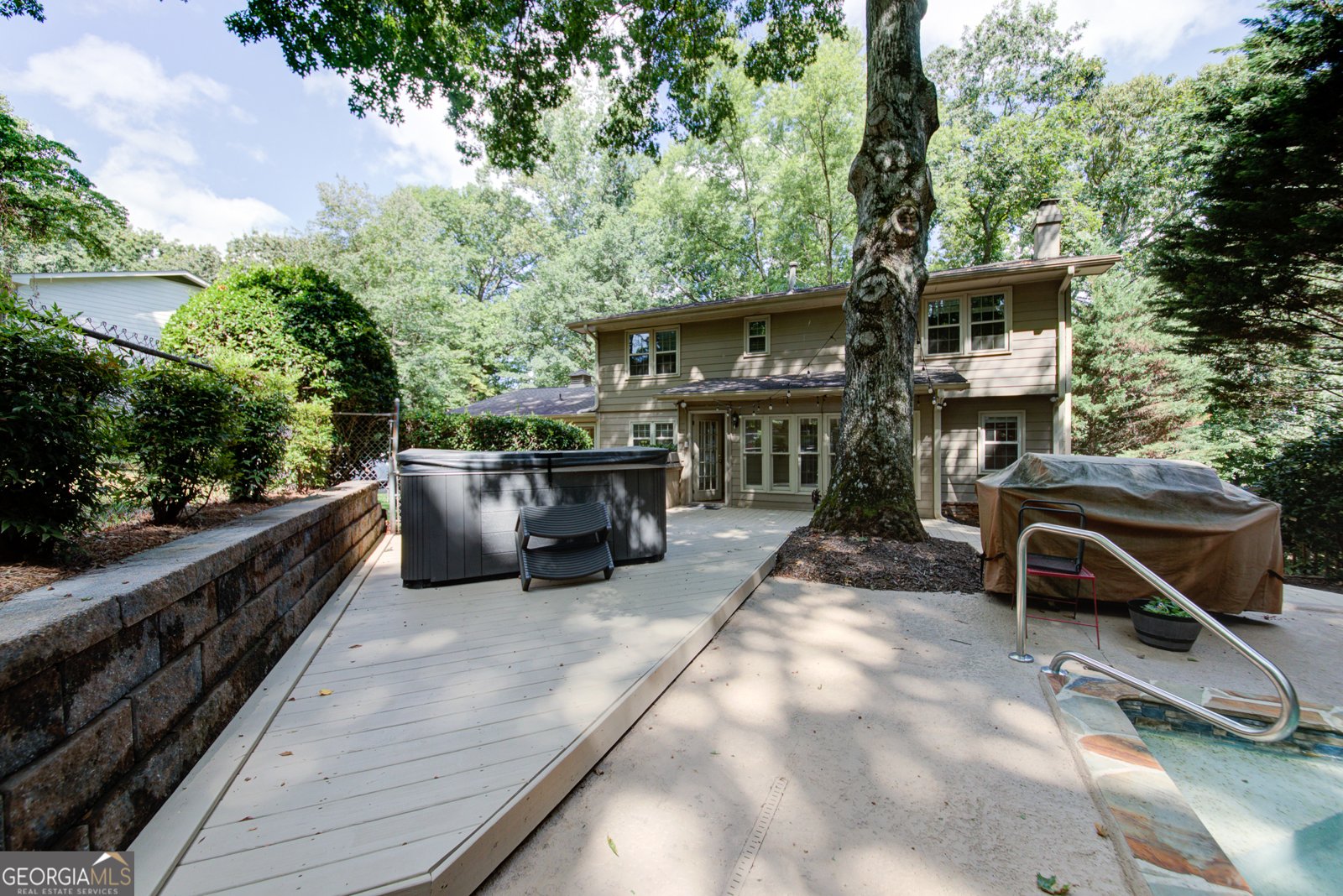 835 Lakeshore Drive Berkeley Lake - 39