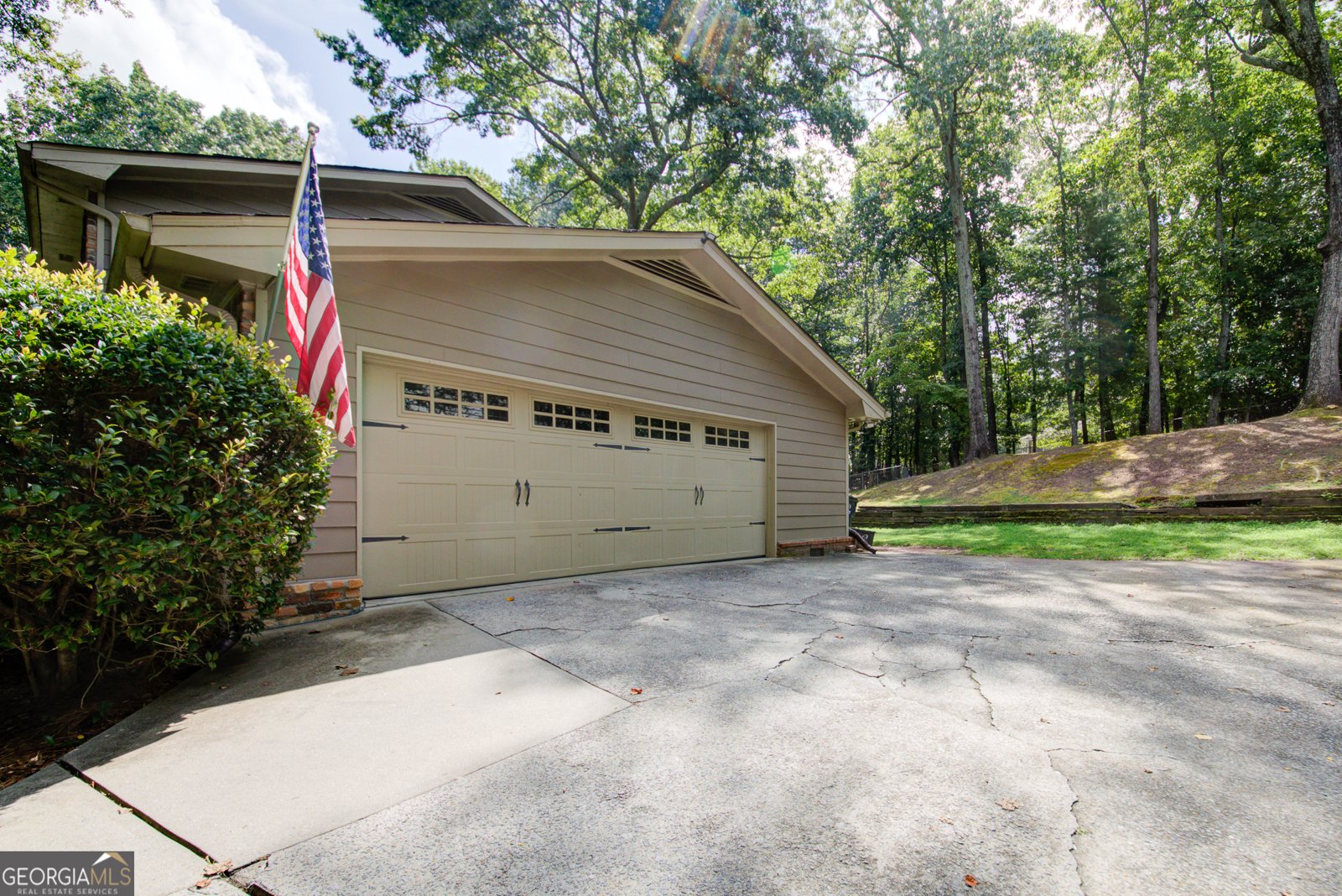 835 Lakeshore Drive Berkeley Lake - 7