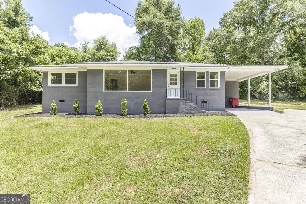 880 Winchester Circle Macon - 1