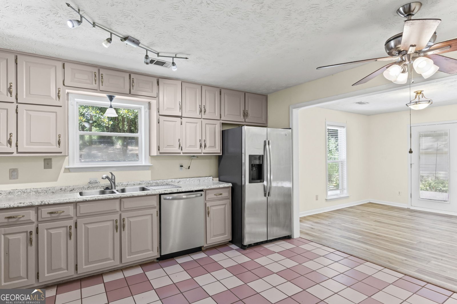 220 Oak Street Fayetteville - 11