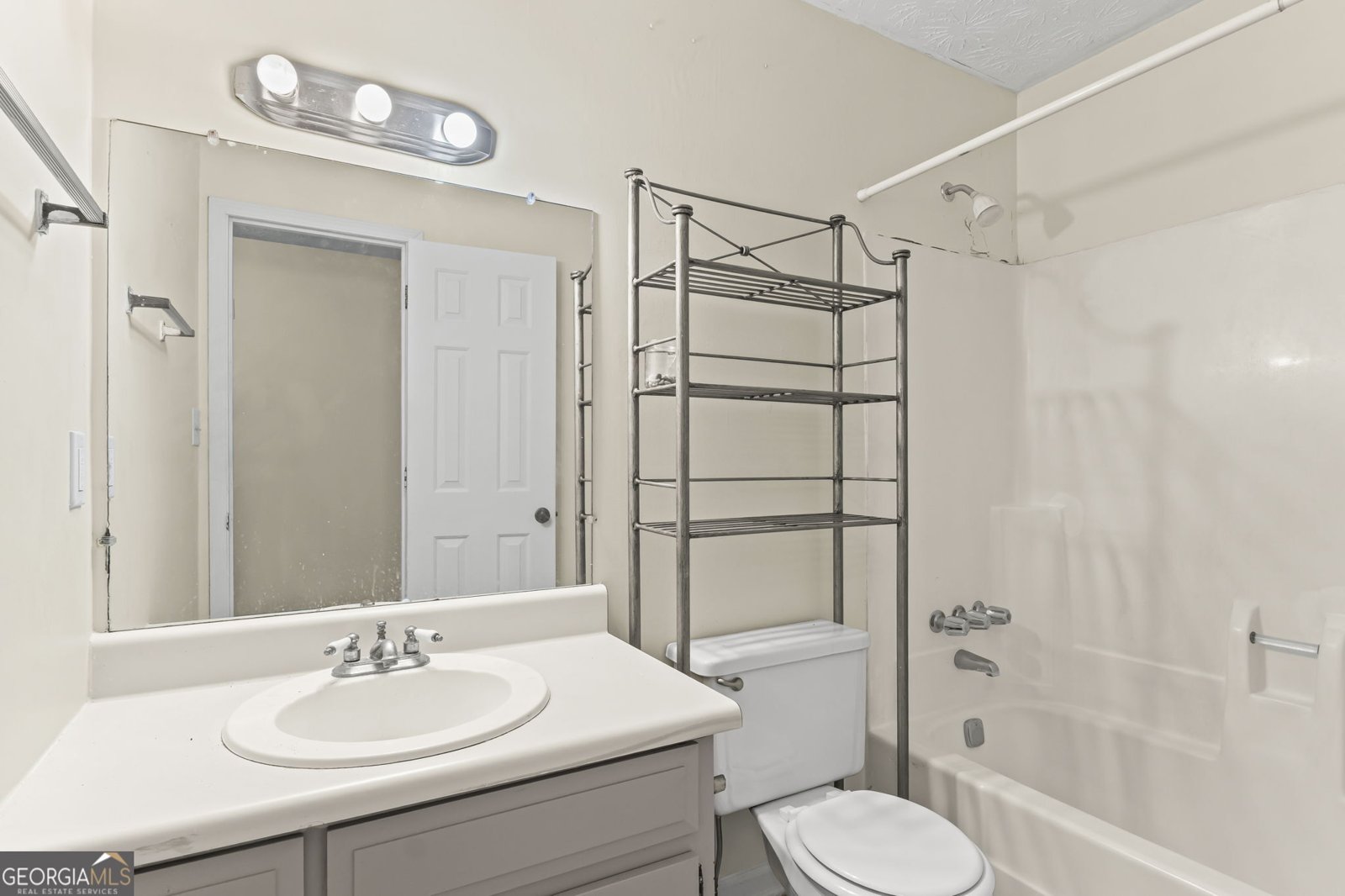 220 Oak Street Fayetteville - 23