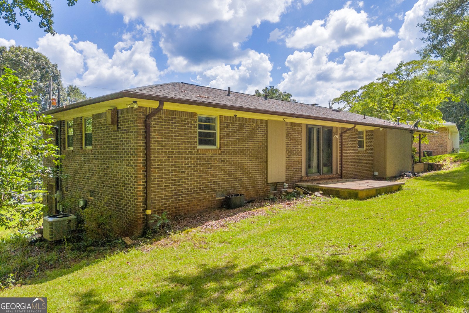 739 Poplar Street Toccoa - 18