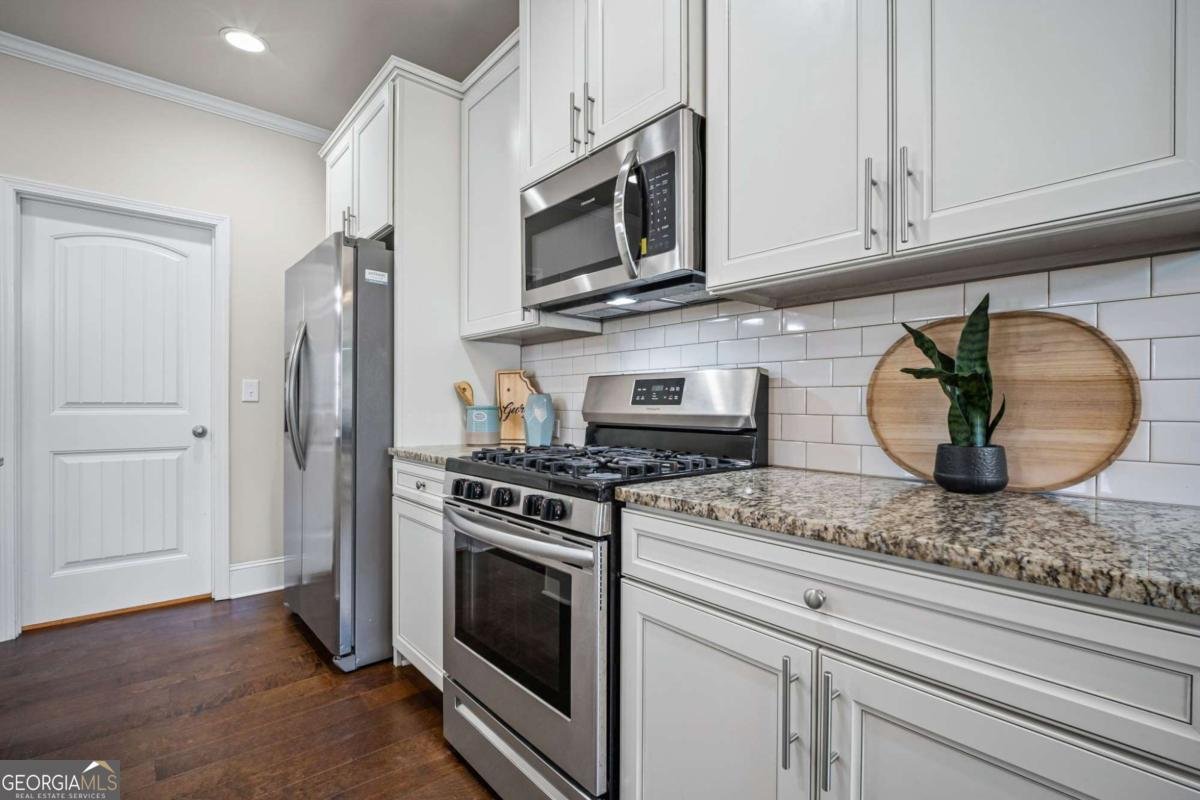 4425 Huron Drive Cumming - 19