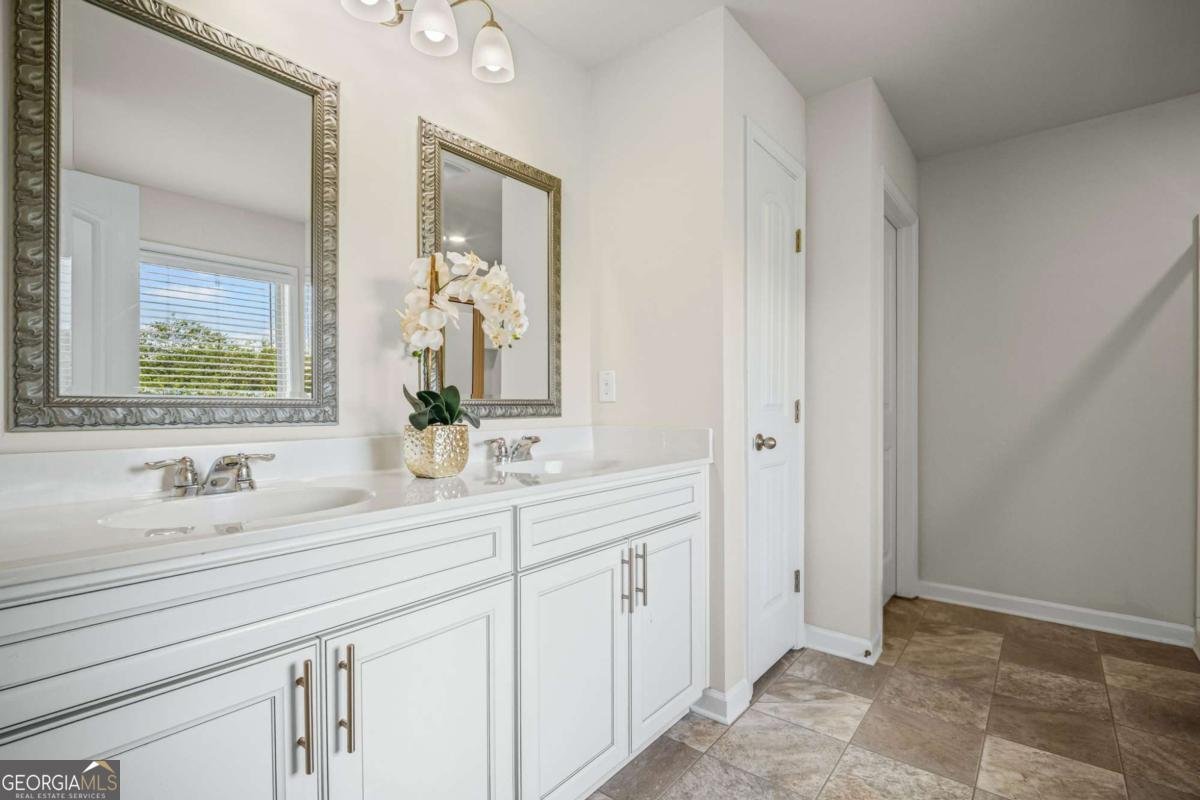 4425 Huron Drive Cumming - 35