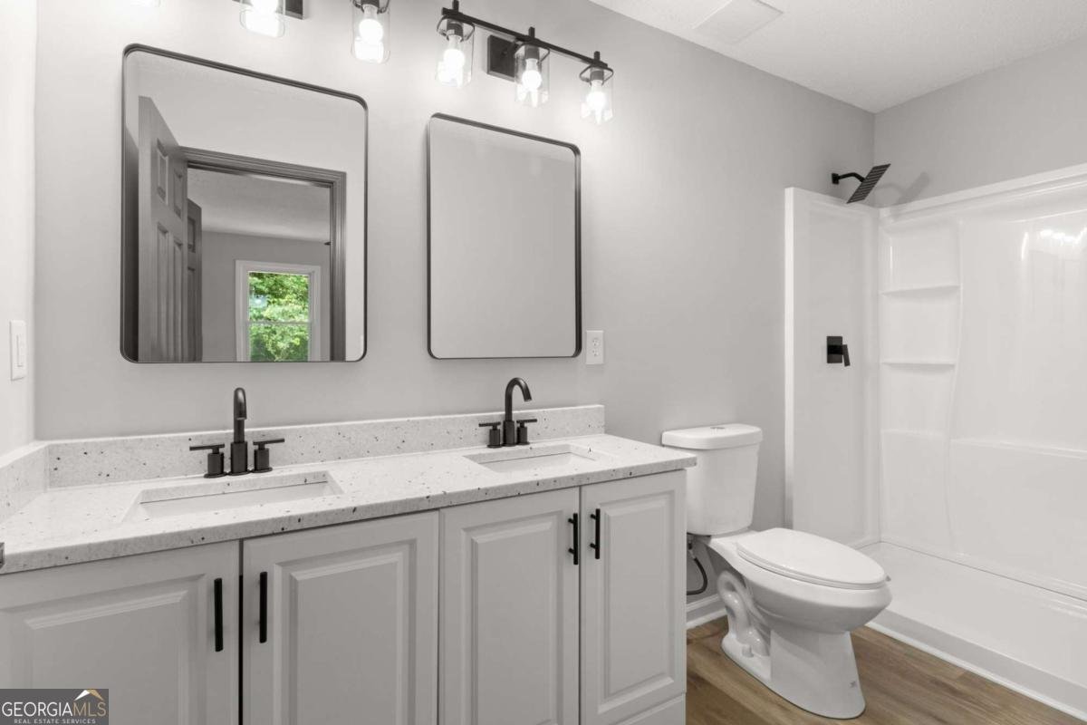 407 Blackberry Lane Lindale - 16