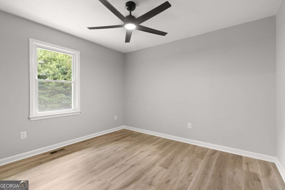 407 Blackberry Lane Lindale - 17