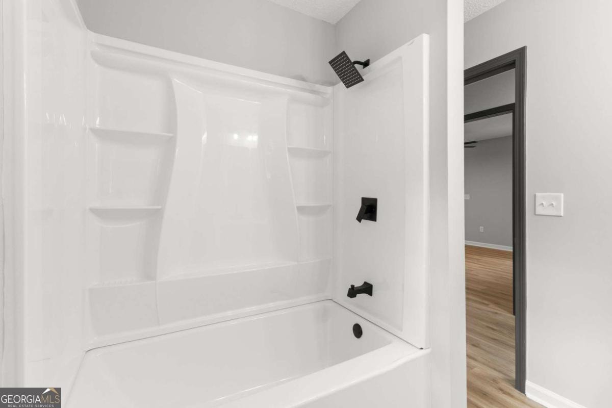 407 Blackberry Lane Lindale - 22