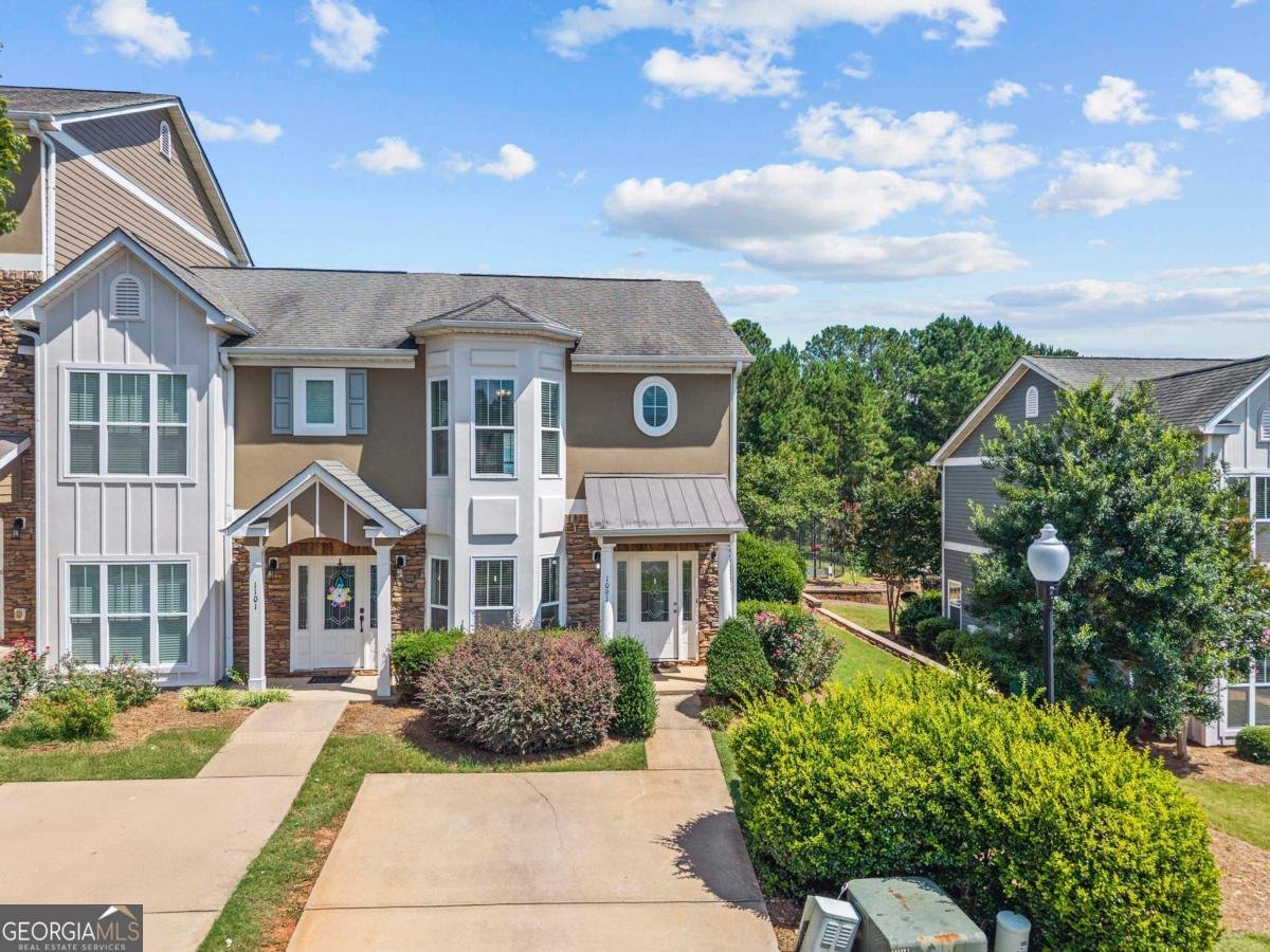 1091 Redbud Street Greensboro - 1