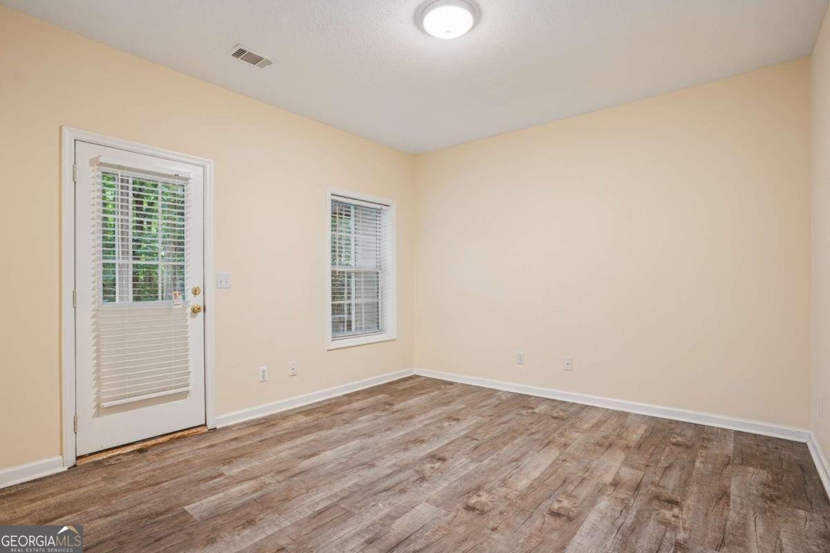 529 Lantern Wood Drive Scottdale - 11
