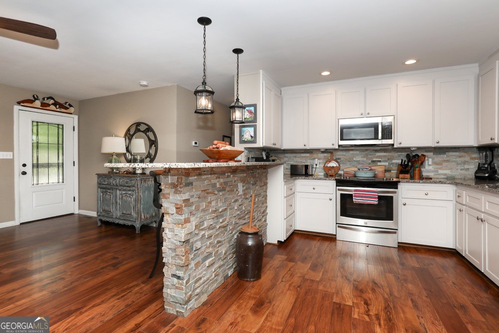 359 Rue Chalet Lavonia - 12