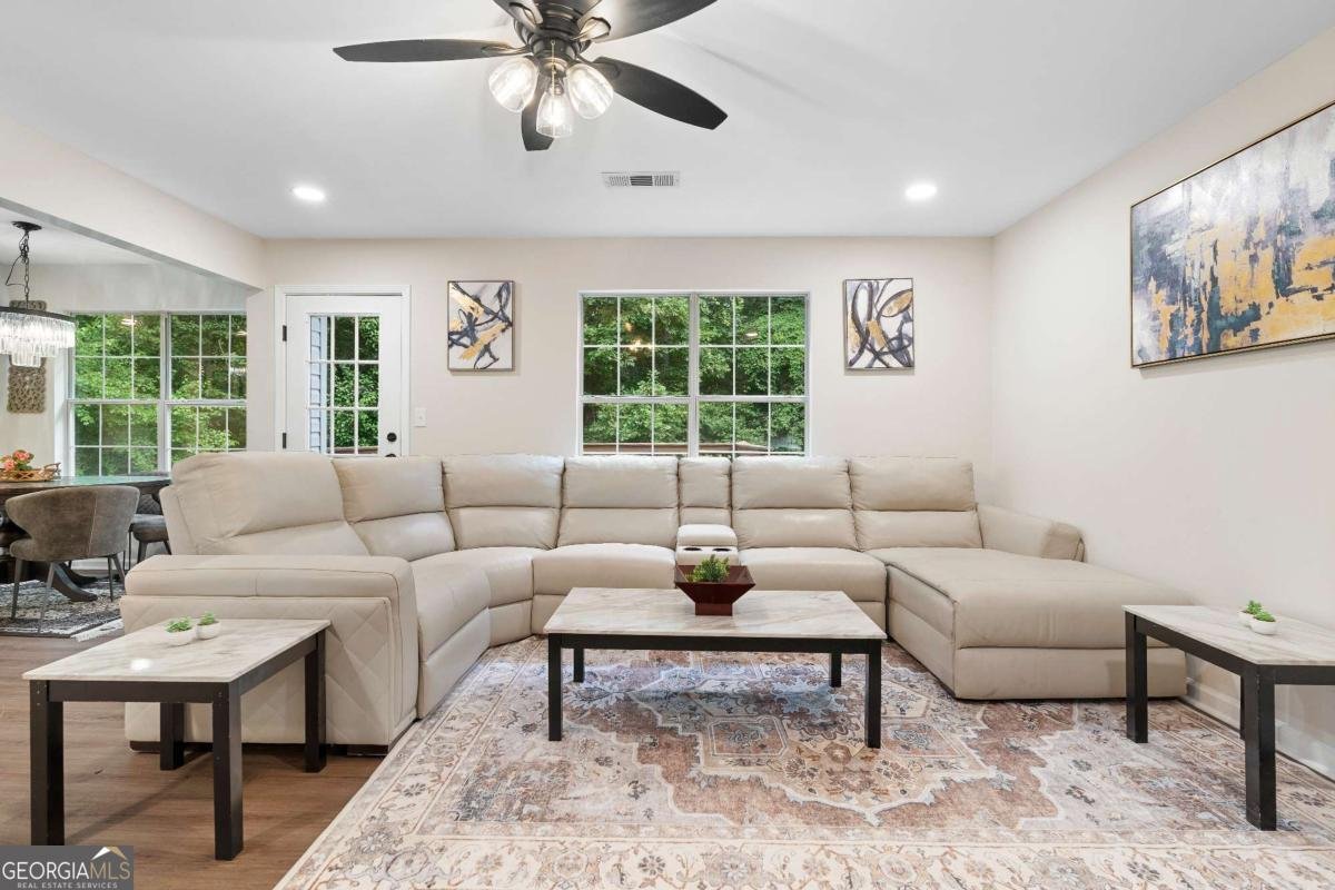 890 Stonebridge Crescent Lithonia - 8