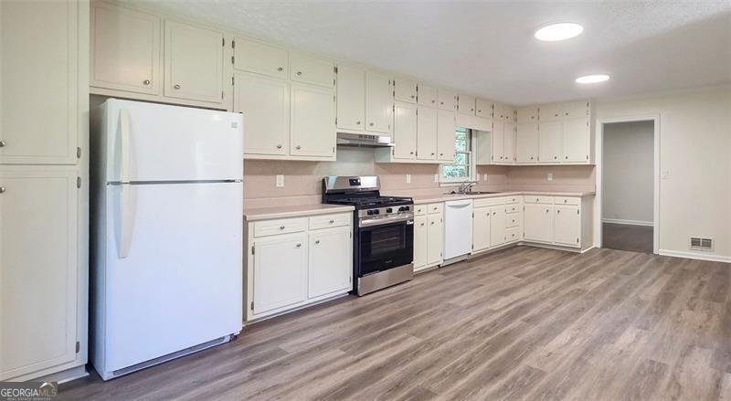 1451 BELMONT Avenue Smyrna - 12
