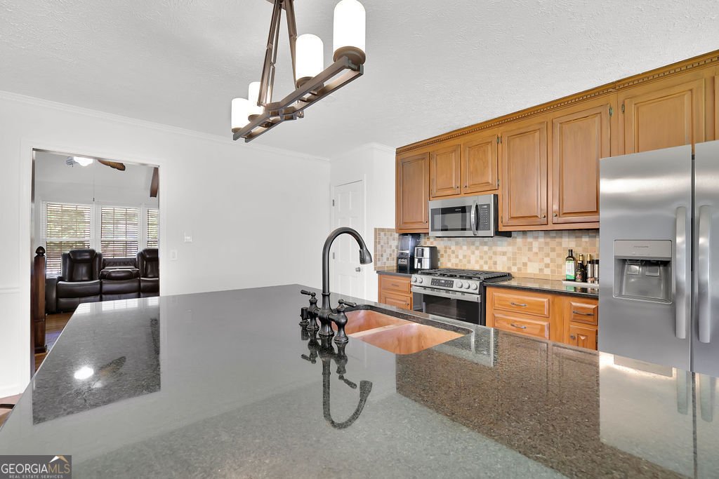 602 Beverly Way Way Woodstock - 13