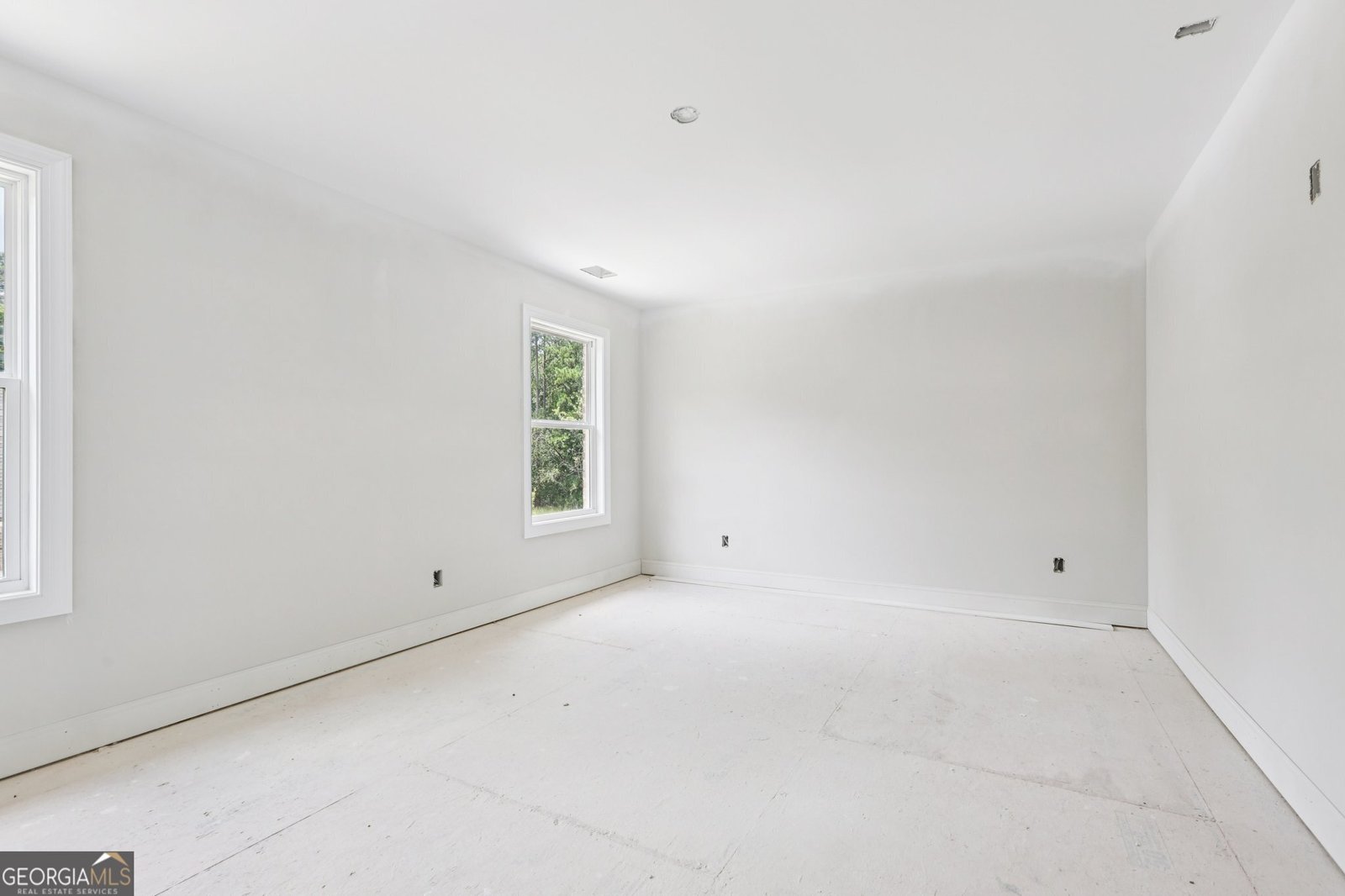 8023 Whitestone Boulevard Douglasville - 27