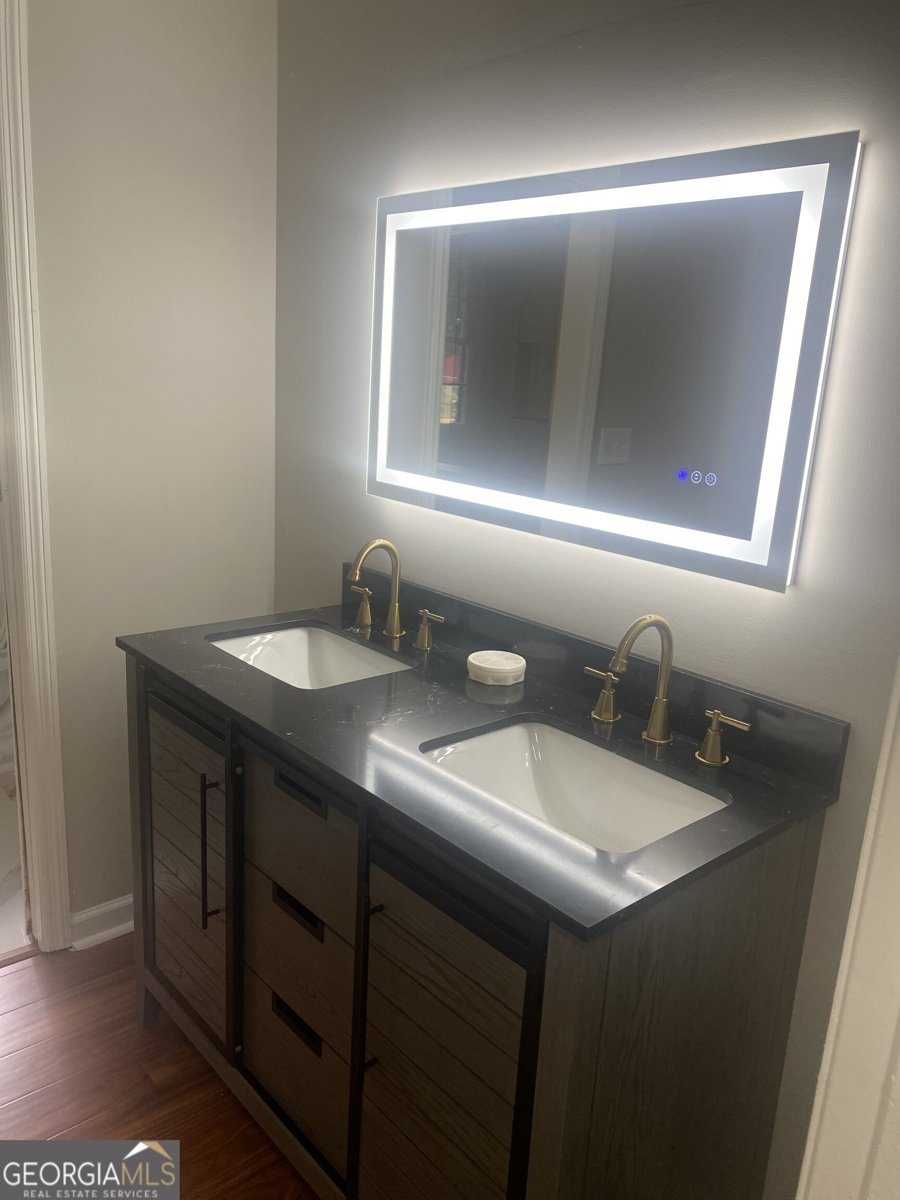 1328 Renee Drive Lilburn - 4