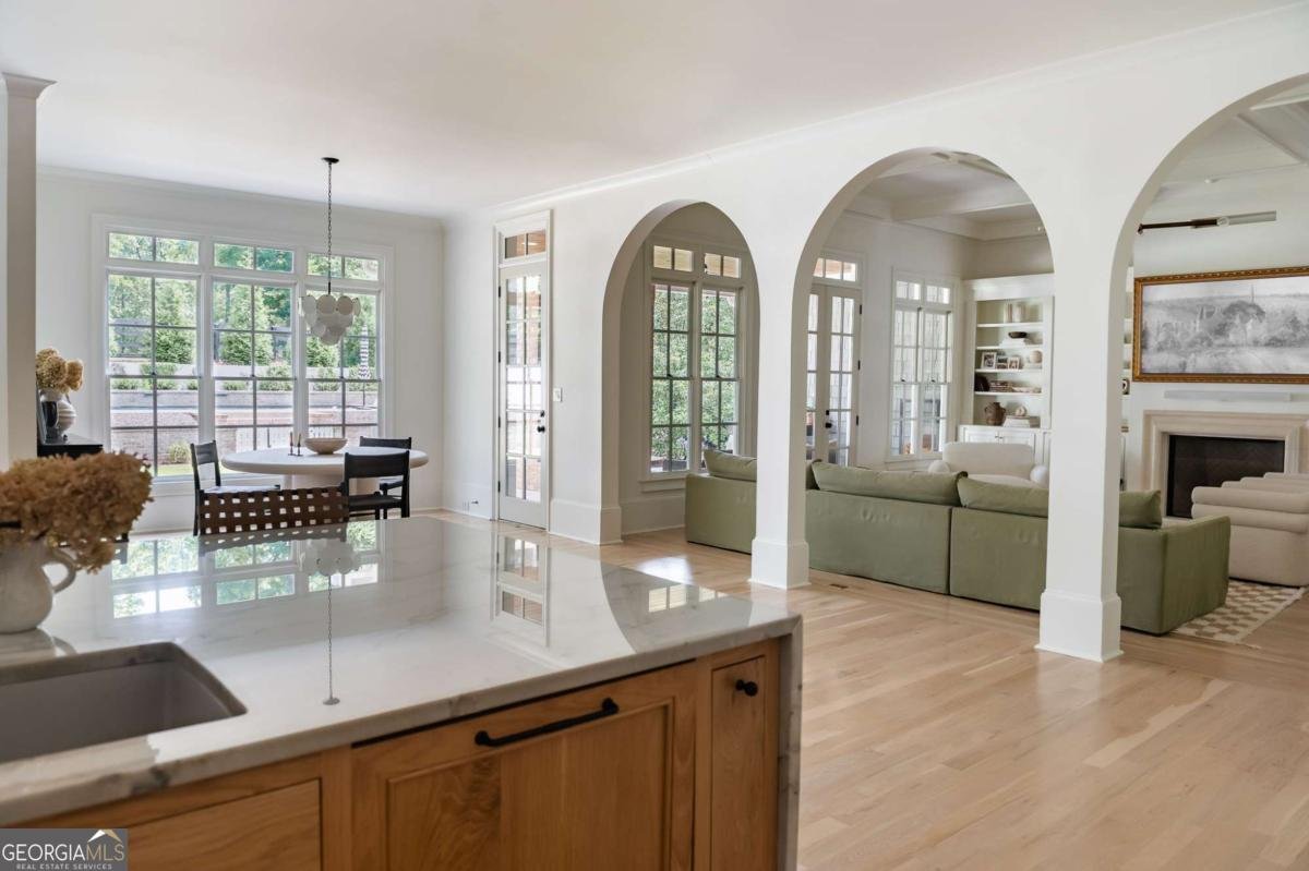 900 Crabapple Hill Alpharetta - 16