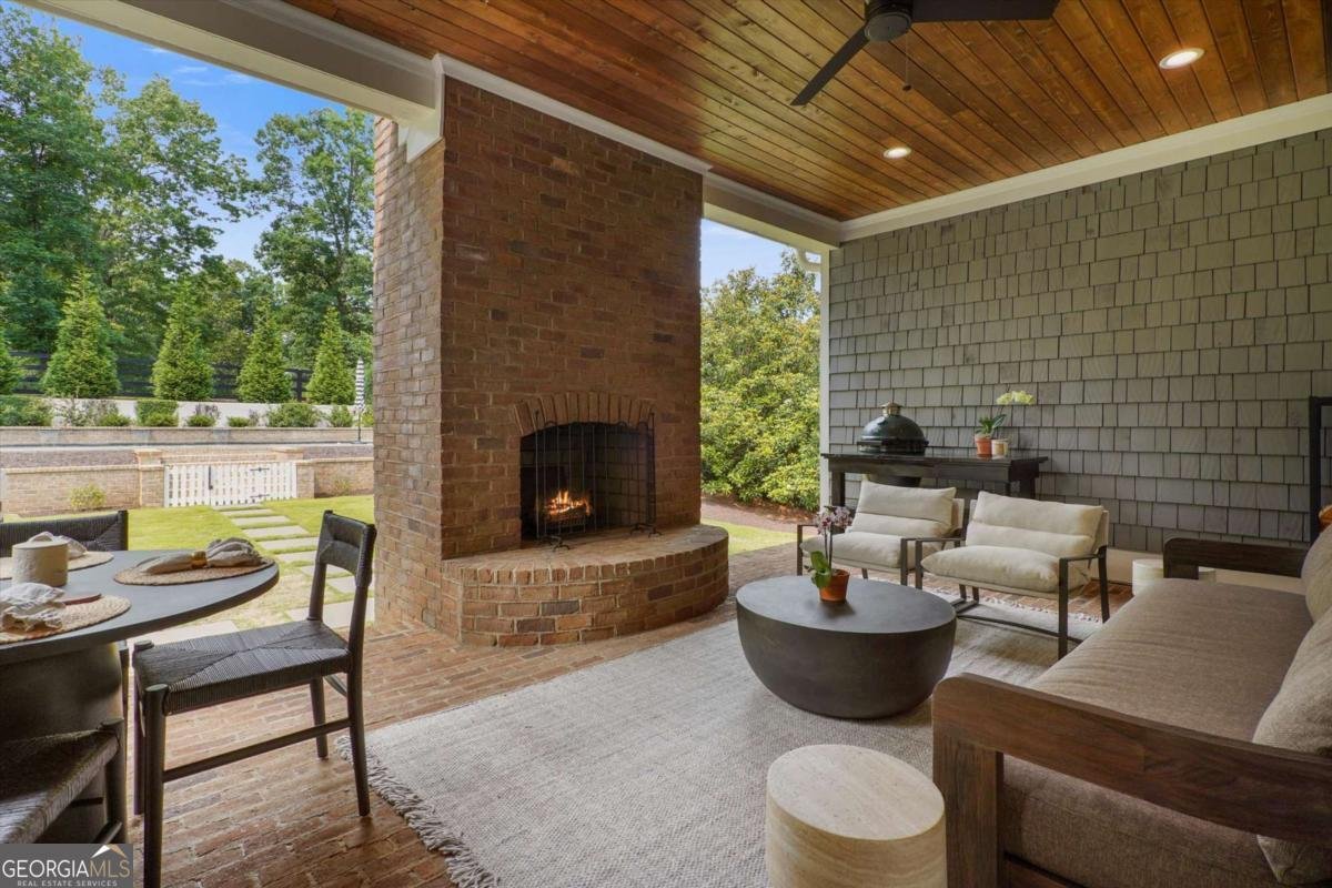 900 Crabapple Hill Alpharetta - 20