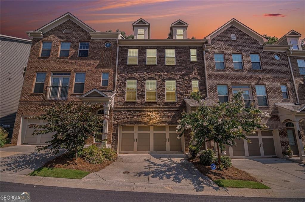 1367 Harris Way Brookhaven - 2