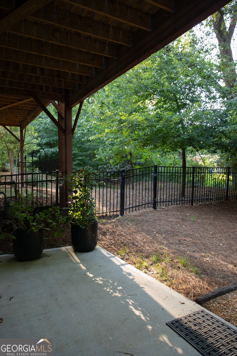 1367 Harris Way Brookhaven - 42
